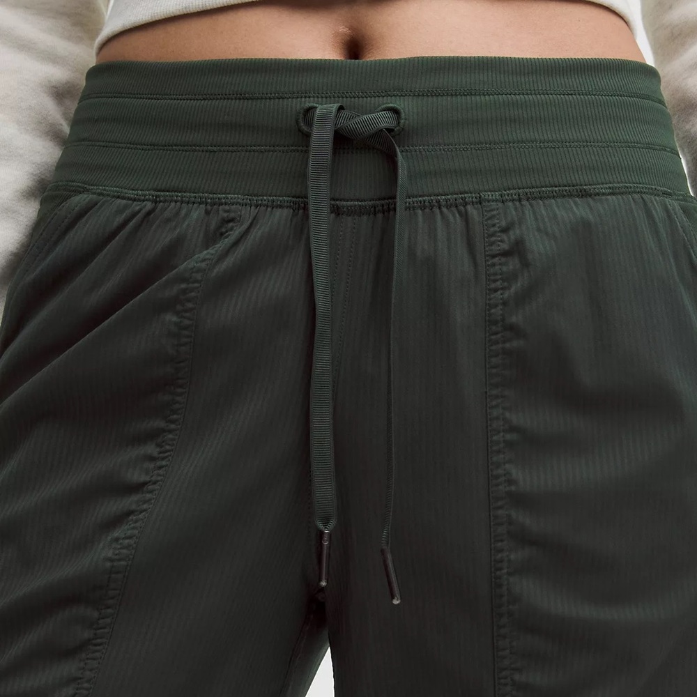 NWT Dance Studio Mid Rise Jogger 💚 Rainforest Green